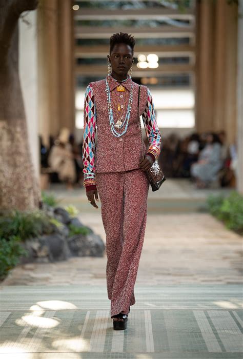 dakar chanel show|2022/23 Métiers d'art CHANEL – DAKAR — CHANEL Shows.